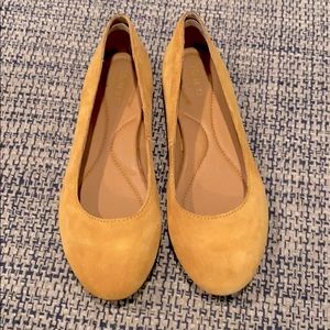 Born adour yellow (mustard) suede flats
